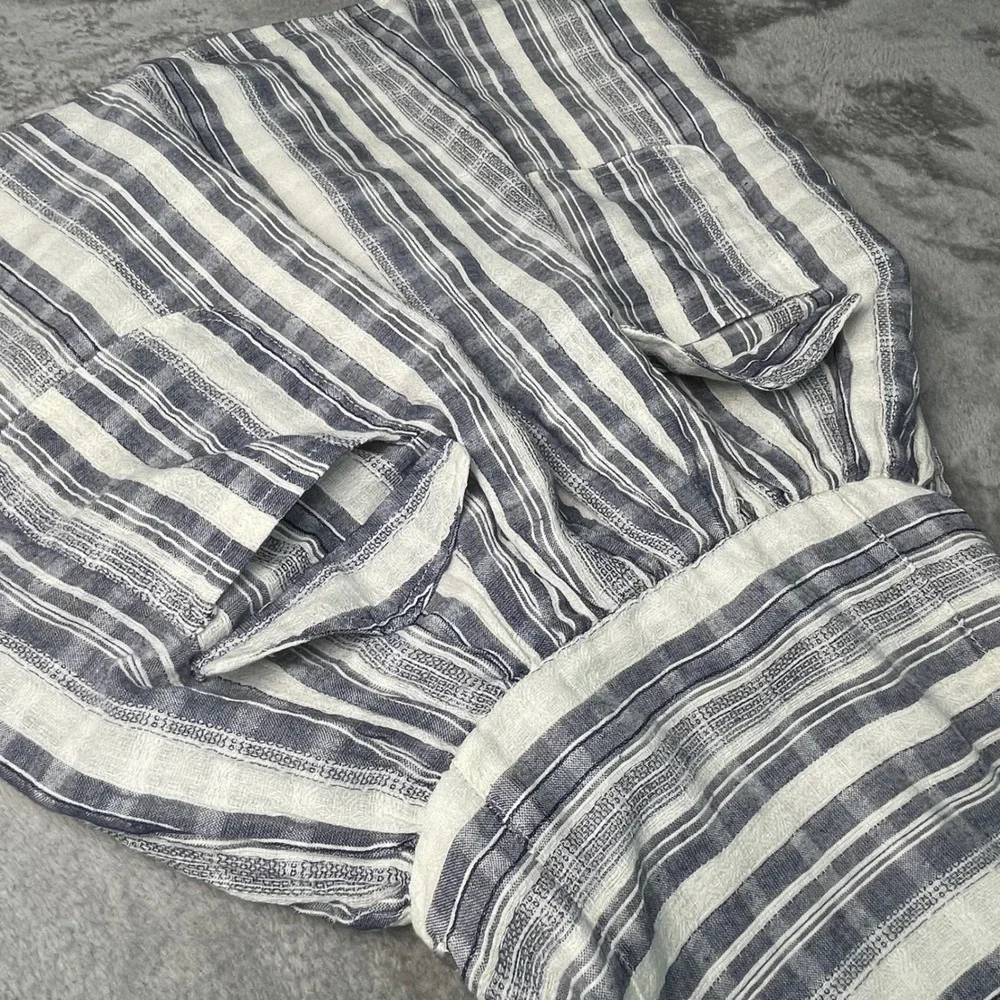 Guess‎ Kids Dress Girls M 10-12 Gray White Plaid Smocked Cargo Sundress